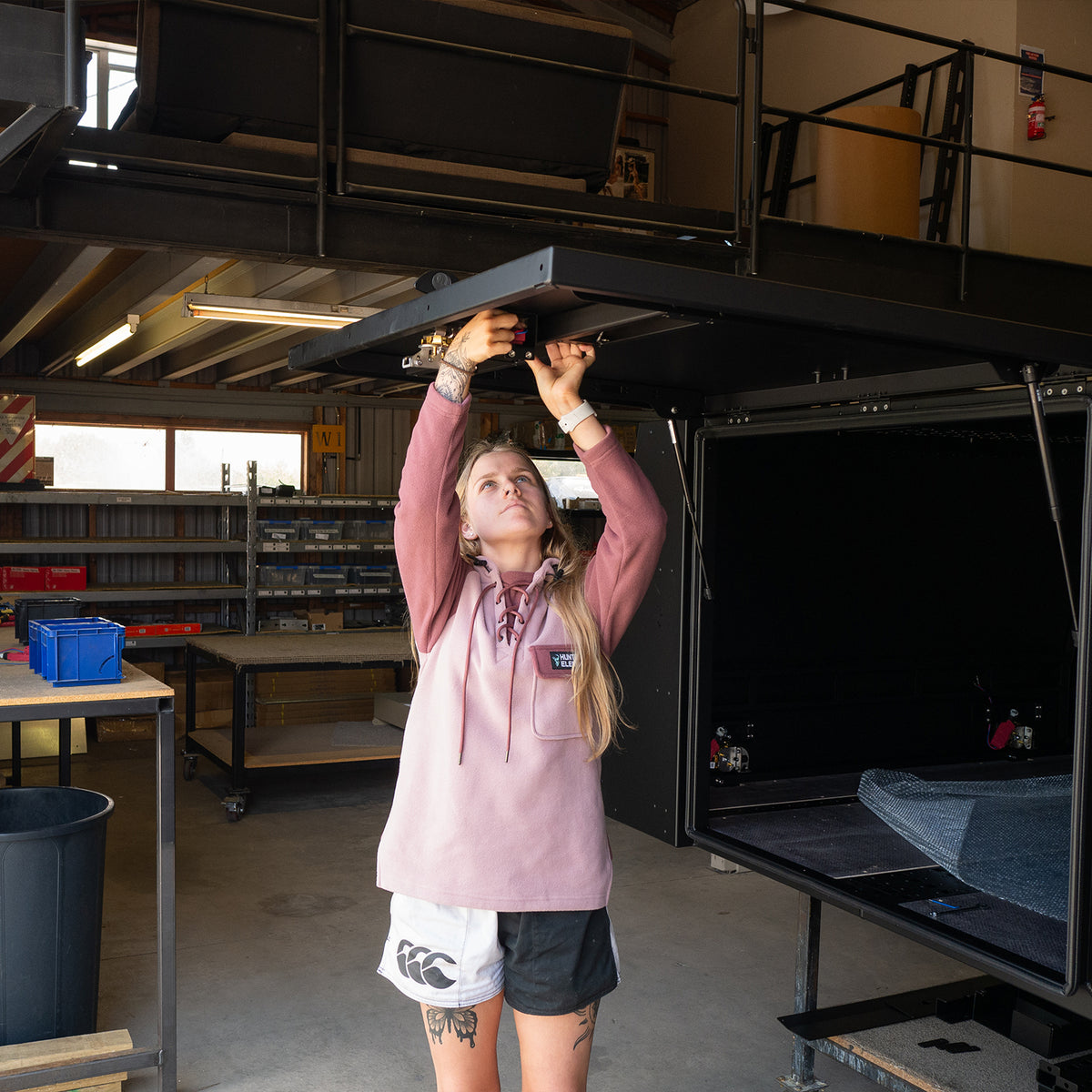 Whakarapu LS Hood Women's